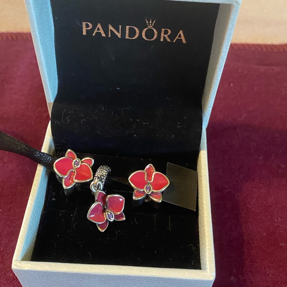 Pandora Red Floral Earrings Set